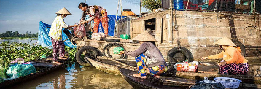 Le marché flottant de Long Xuyen, visite incontournable lors de voyage Vietnam